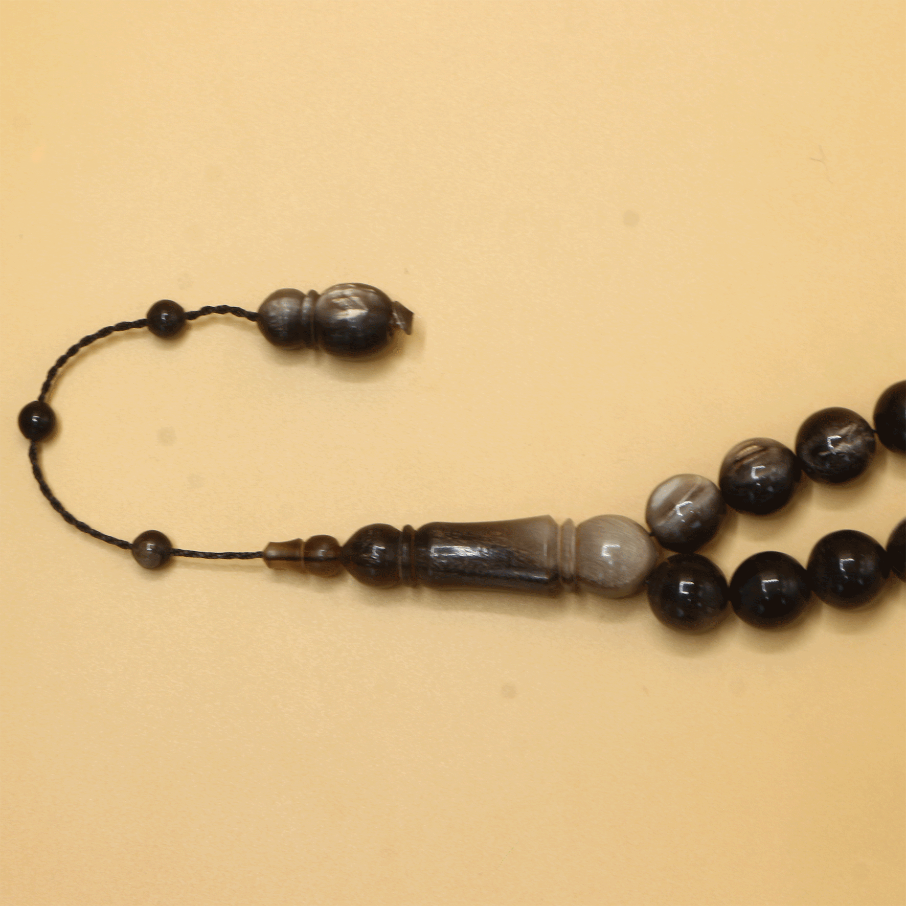 سبحه قرن دائري كبير 12م