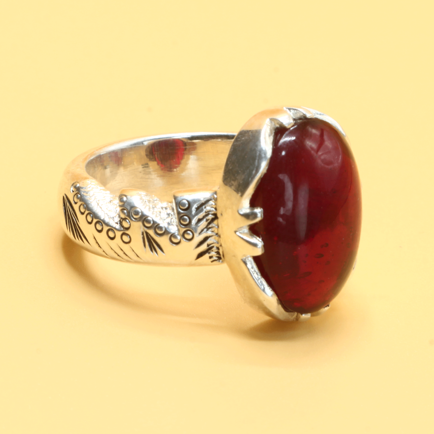 خاتم تفصيل ملكي